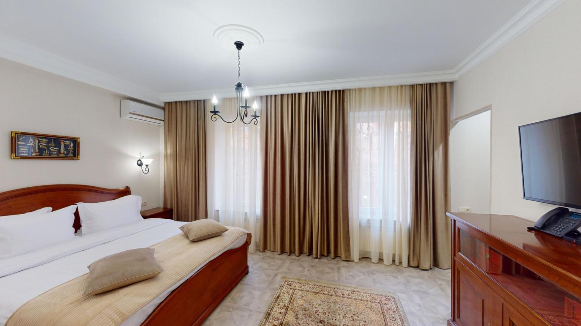Aspar Boutique Hotel Ereván Habitación foto