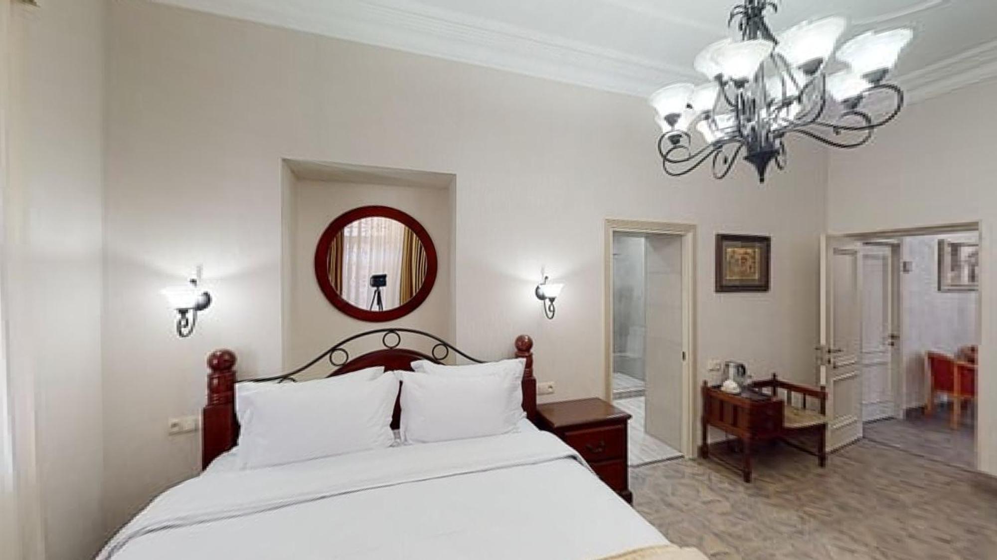 Aspar Boutique Hotel Ereván Habitación foto